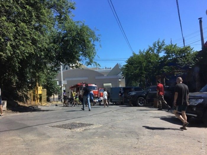 В Аркадії почалася сильна пожежа / фото Думська В Аркадії почалася сильна пожежа / фото Думська