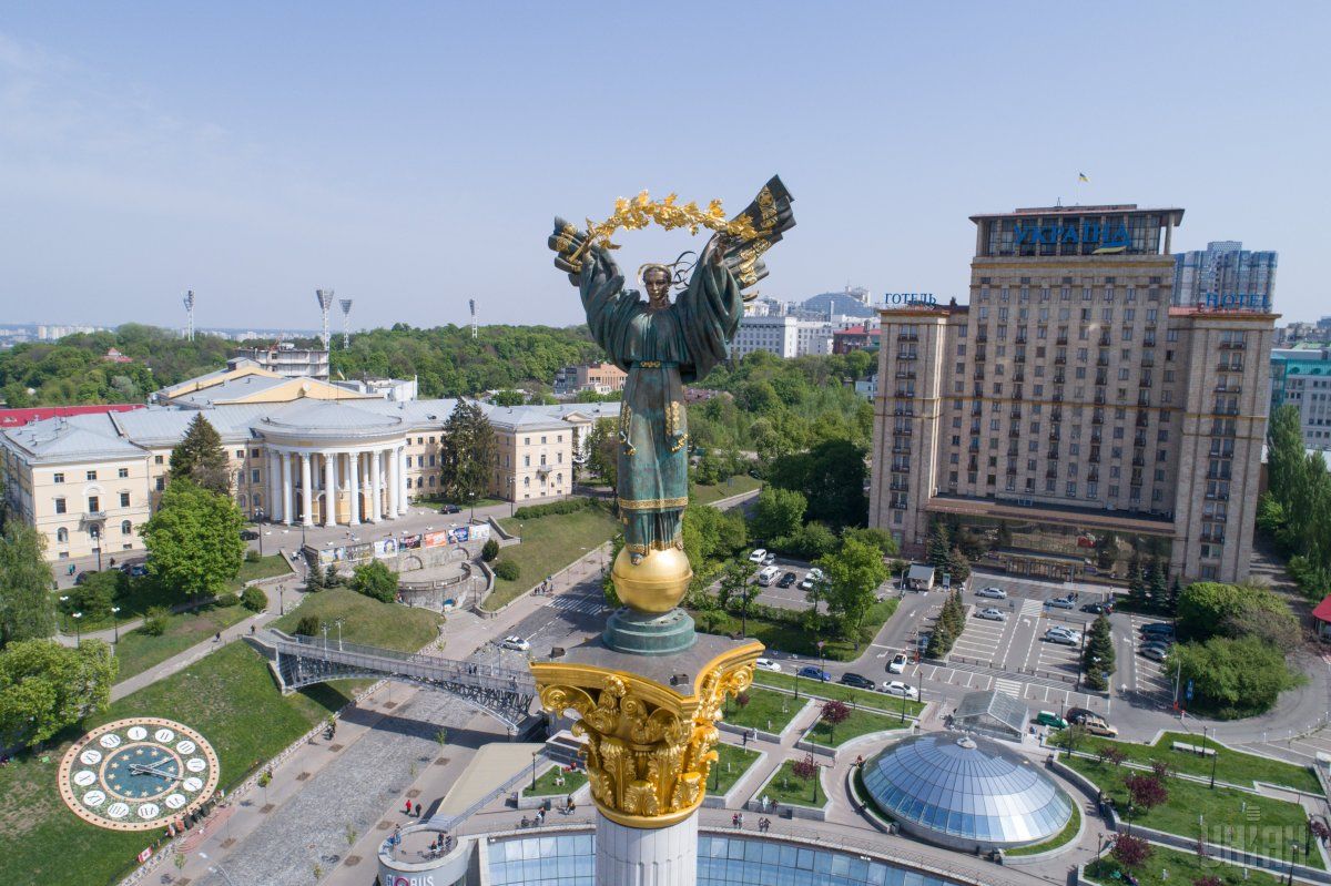 МИД Украины начало оформлять электронные визы для граждан других стран / фото УНИАН