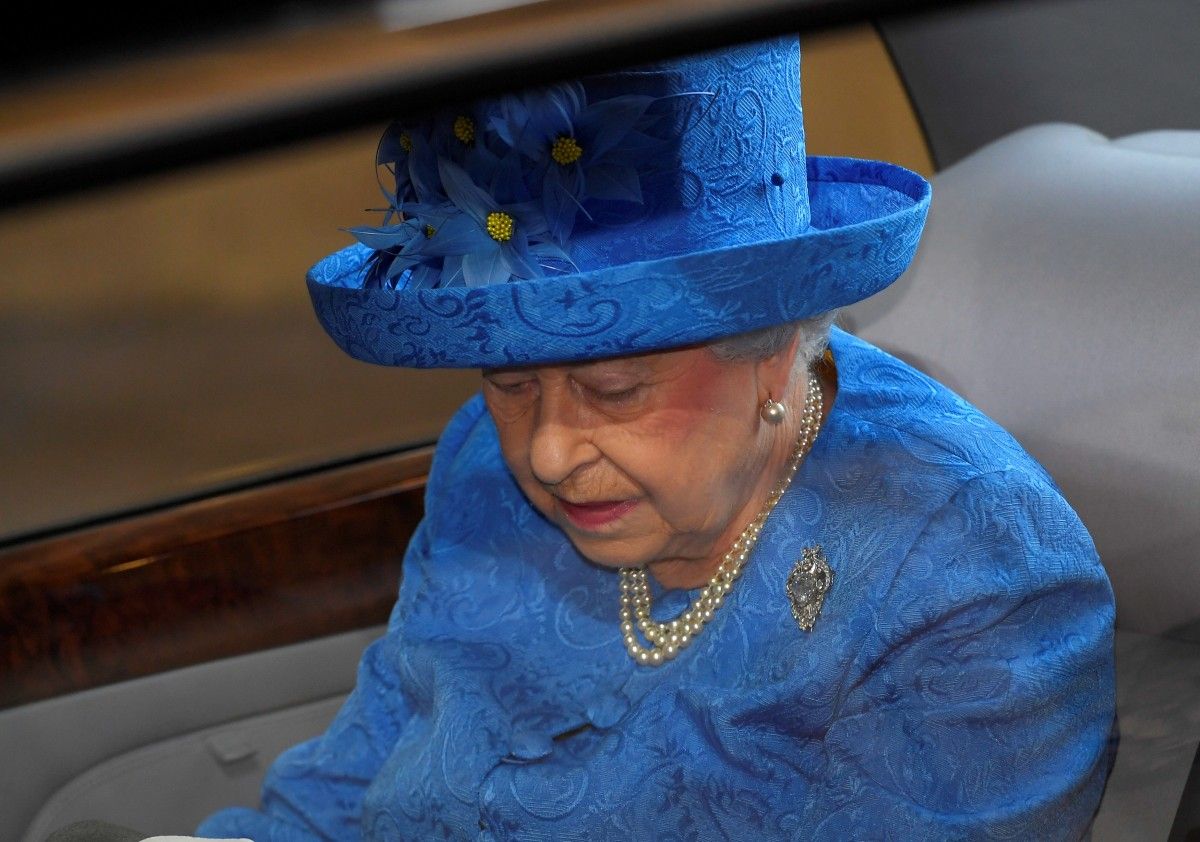 Елизавета II: на переговорах по Brexit кабмин будет добиваться консенсуса