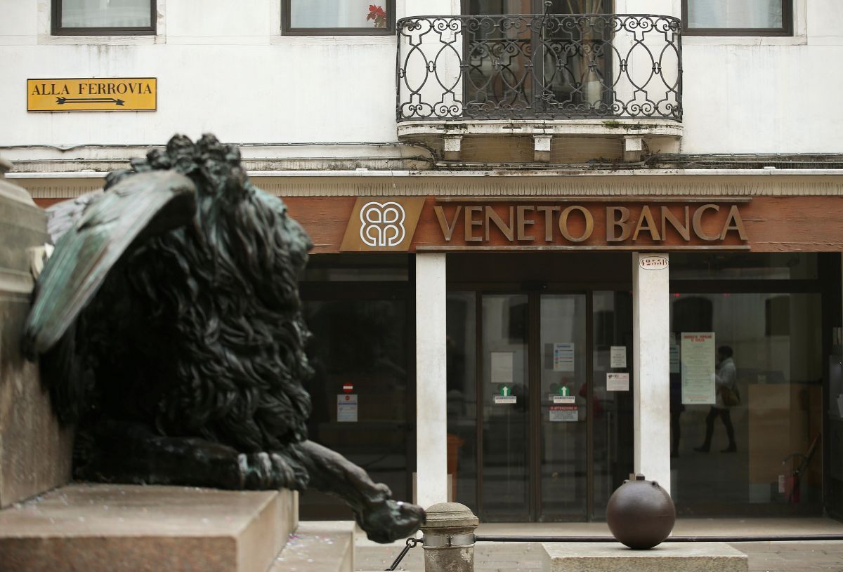 Италия выделит €17 млрд для спасения 2-х банков