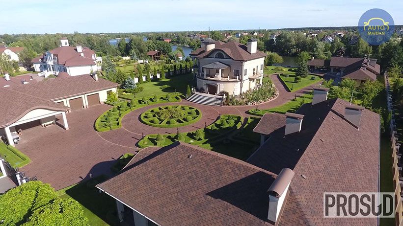 Будинок Кривобока у Козині / фото prosud.info Будинок Кривобока у Козині / фото prosud.info