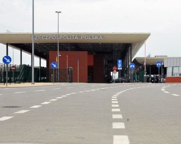 С 2015 года польская сторона в форме эксперимента осуществляла пропуск пешеходов / фото portal.lviv.ua С 2015 года польская сторона в форме эксперимента осуществляла пропуск пешеходов / фото portal.lviv.ua