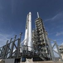 SpaceX запустил ракету Falcon 9 с 10 спутниками с космодрома в Калифорнии