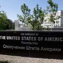 Посольство США призвало Россию отвести вооружение после гибели от снаряда боевиков школьницы на Донбассе