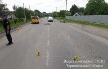 На Тернопільщині водій буса збив на смерть велосипедиста (фото)