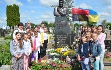 На Тернопільщині на честь наймолодшого героя Небесної сотні відкрили мистецьку резиденцію (фото)