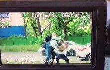 Антикорупціонер Шабунін ударив помічника нардепа - той бризнув в обличчя з газового балончика (відео)