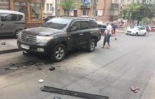Розбірки через дачу в Севастополі: ЗМІ дізналися, хто знаходився всередині джипа, який підірвали в центрі Києва