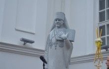 В Житомире открыли памятник митрополиту Илариону (Огиенко)