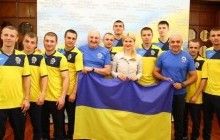 Українець Вихріст здолав росіянина Бабаніна і вийшов у фінал ЧЄ з боксу разом з іще трьома українцями (відео)