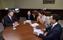 Інтерв'ю Петра Порошенка українським каналам: повне відео