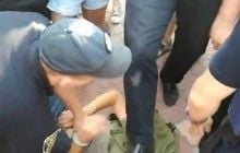 У Миколаєві на зустрічі Савченко патрульний наступив на обличчя добровольця (відео)