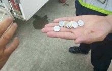 У Китаї пенсіонерка затримала рейс на 5 годин, кинувши на вдачу монети в двигун літака (фото)