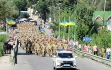На Житомирщині вперше за два роки війни бійці 30-ї окремої механізованої бригади повернулись додому у повному складі
