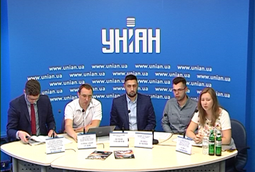 "Порушення свободи мирних зібрань у Криму: основні тенденції та загрози"