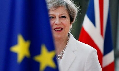 Первое столкновение Терезы Мэй и ЕС :