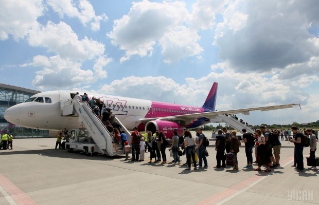 Лоукост Wizz Air відкрив три нових маршрути зі Львова