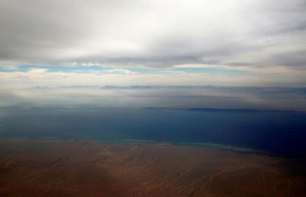 У пустелі Саудівської Аравії створюють штучне озеро за мільярди доларів