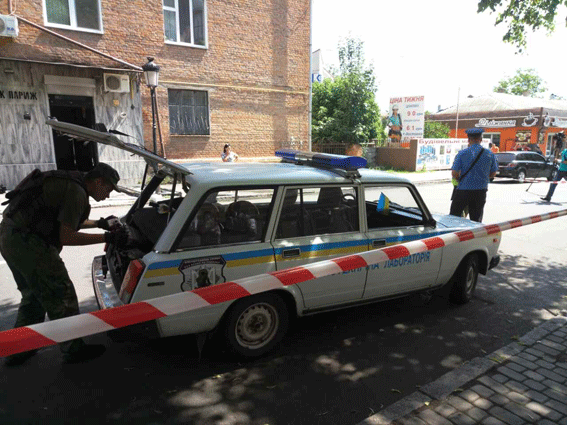 В Виннице совершено нападение на магазин одежды / ГУ Нацполиции Винницкой области В Виннице совершено нападение на магазин одежды / ГУ Нацполиции Винницкой области