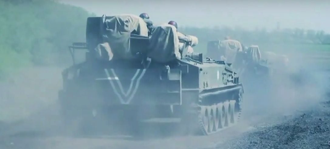 Артиллеристы Житомирщины приглашают мужчин на военную службу / скрин видео Артиллеристы Житомирщины приглашают мужчин на военную службу / скрин видео