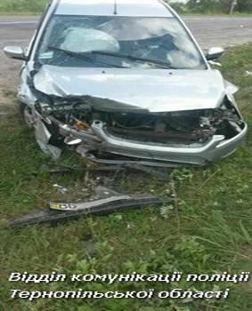 На Тернопільщині внаслідок ДТП травмовано 5 осіб, з них двох дітей На Тернопільщині внаслідок ДТП травмовано 5 осіб, з них двох дітей