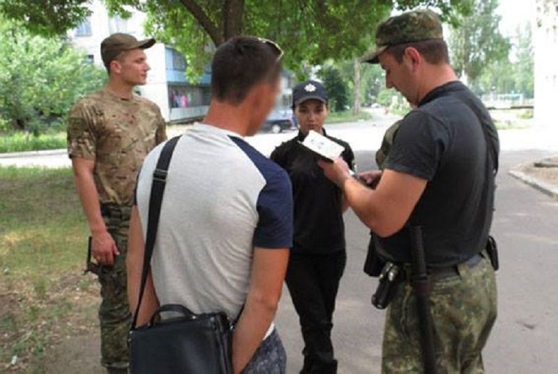Покинув ряды боевиков, мужчина ездил на заработки в РФ, но и оттуда вернулся ни с чем / Фото facebook.com/don.gumvs Покинув ряды боевиков, мужчина ездил на заработки в РФ, но и оттуда вернулся ни с чем / Фото facebook.com/don.gumvs