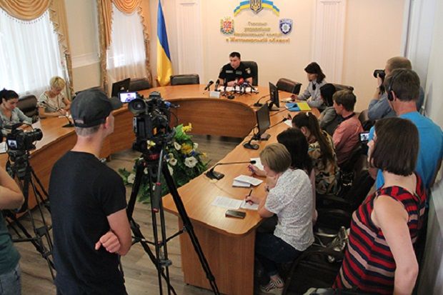 У поліції повідомили, що працюють над розкриттям нападу / zt.npu.gov.ua У поліції повідомили, що працюють над розкриттям нападу / zt.npu.gov.ua