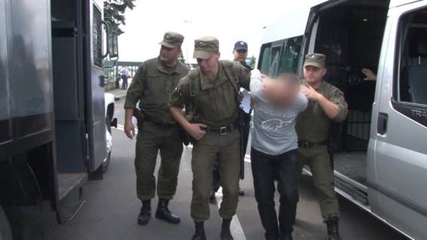Правонарушители были задержаны на территории Польши / фото npu.gov.ua Правонарушители были задержаны на территории Польши / фото npu.gov.ua