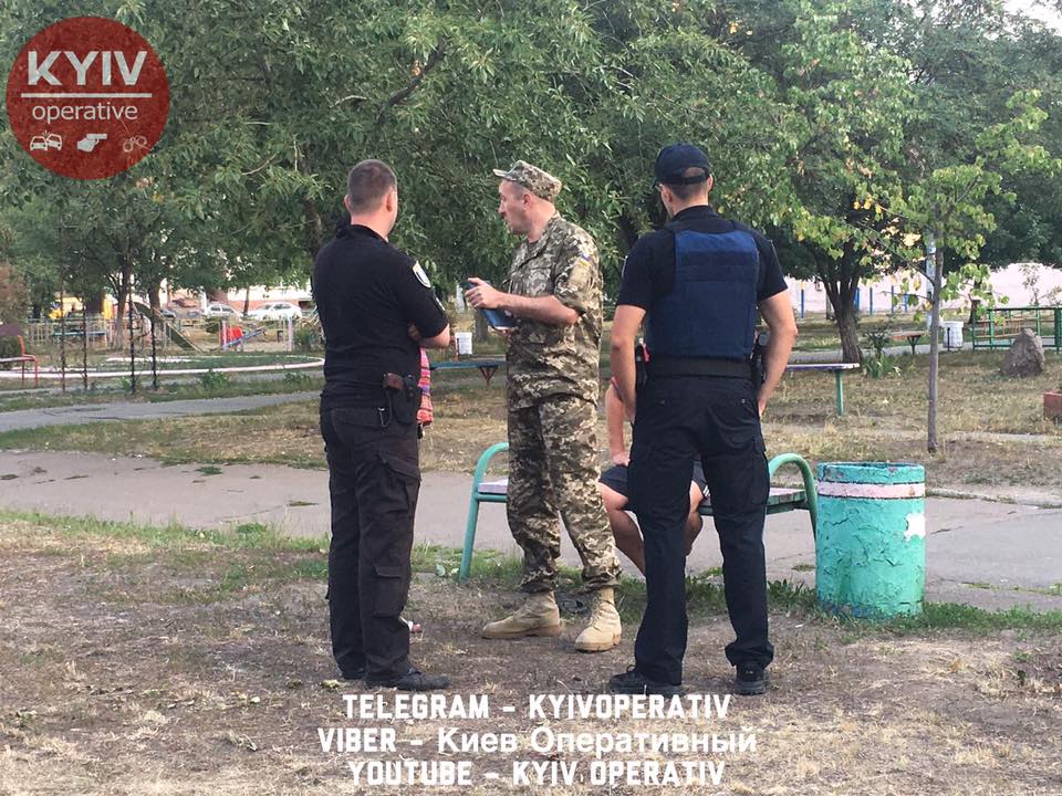 Правоохоронці затримали чоловіка, який стріляв / Київ оперативний Правоохоронці затримали чоловіка, який стріляв / Київ оперативний
