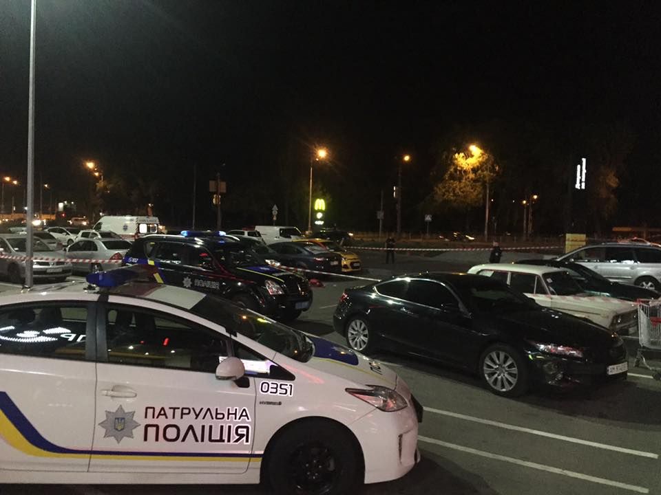 У Києві розстріляли людину / фото facebook.com/mira.agni У Києві розстріляли людину / фото facebook.com/mira.agni