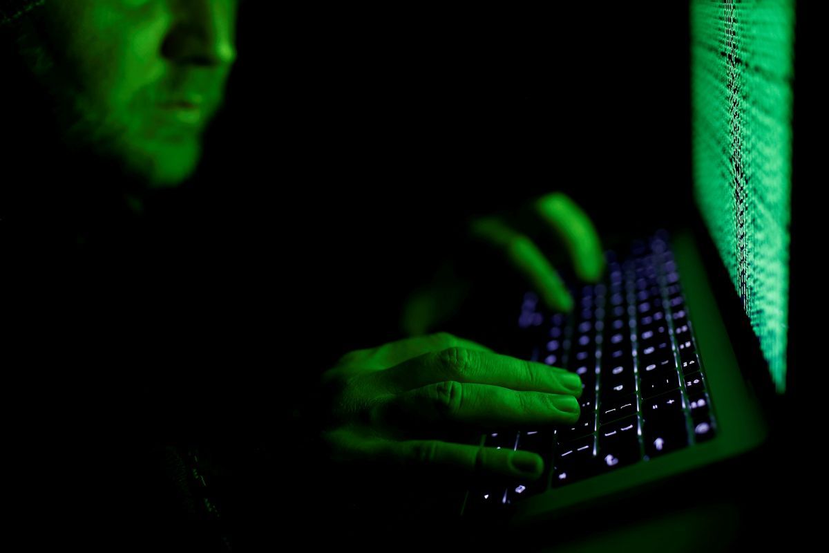 Хакери залишили "послання" Україні / ілюстрація REUTERS