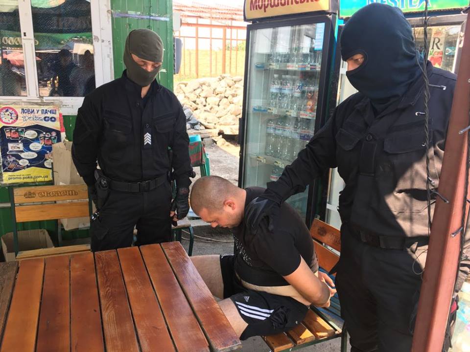 Підприємцю не вдалося найняти майора поліції / Фото facebook.com/UA.National.Police.Nikolaev Підприємцю не вдалося найняти майора поліції / Фото facebook.com/UA.National.Police.Nikolaev