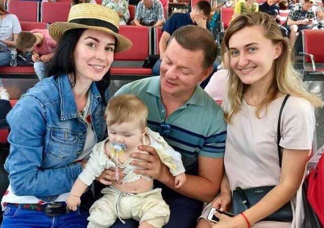 Ляшко стверджує, що нікуди не полетів - але в аеропорту його сфотографували / Фото з соцмережі via strana.ua Ляшко стверджує, що нікуди не полетів - але в аеропорту його сфотографували / Фото з соцмережі via strana.ua