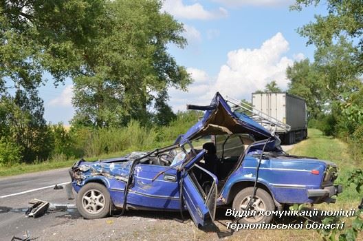 На Тернопільщині внаслідок ДТП загинув місцевий житель (фото) На Тернопільщині внаслідок ДТП загинув місцевий житель (фото)