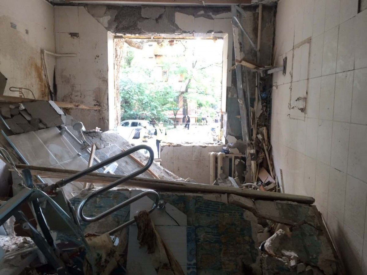 Причина вибуху наразі встановлюється / фото kyiv.dsns.gov.ua Причина вибуху наразі встановлюється / фото kyiv.dsns.gov.ua