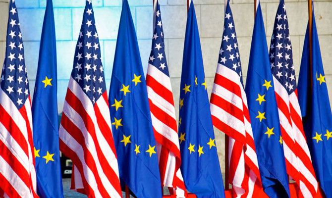 Европейский союз угрожает возмездием из-за предложенных США санкций в отношении России / фото inforesist.org Европейский союз угрожает возмездием из-за предложенных США санкций в отношении России / фото inforesist.org