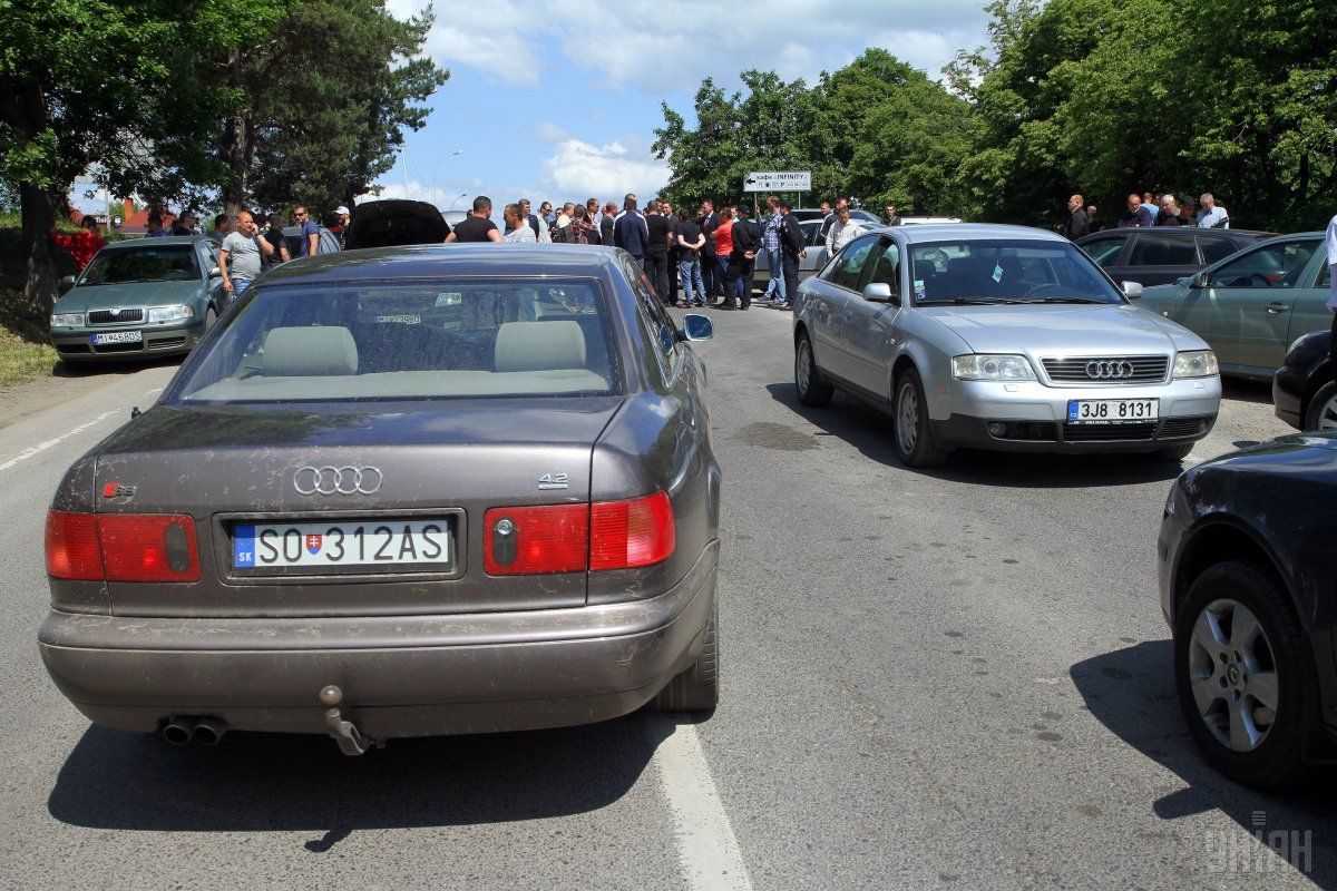 В Украине растет противостояние между государством и владельцами авто с  иностранными номерами - СМИ | УНИАН