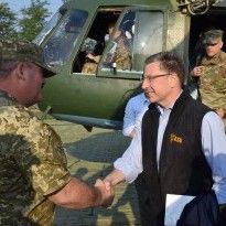 Посол США по Донбассу: Трамп готов занять сильную позицию в отношении России