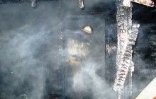 На Житомирщині вогнеборці ліквідували пожежу в будинку, де проживає подружжя пенсіонерів