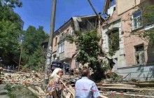 В Киеве в жилом доме взорвался газ, погиб человек, еще шестеро - травмированы (фото, видео)