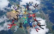Украинские парашютисты в небе над Харьковщиной установили национальный рекорд (фото, видео)