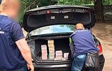 На Днепропетровщине разоблачили "конвертцентр", который помогал разворовывать оплату за коммуналку (фото, видео)