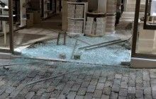 Погроми в Афінах: анархісти побили вітрини магазинів у центрі грецької столиці