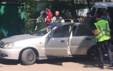 В Харькове неизвестные зарезали таксиста и оставили его тело на заднем сиденье авто (фото)