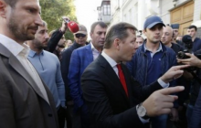Депутаты из БПП и Радикальной партии снова подрались у здания суда - СМИ