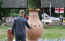 У Тернополі на фестивалі гончарства випалили рекордний глек вагою 200 кг (відео)