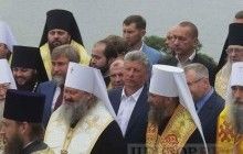З митрополитом Онуфрієм на Володимирській гірці моляться Новинський, Бойко, Вілкул і Добкін (фото)