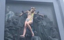 Активістці Femen, яка голяка протестувала проти Хресної ходи УПЦ МП, закидають дрібне хуліганство (відео)