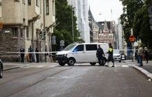 В Хельсинки пьяный мужчина въехал в толпу на автомобиле (фото)