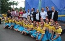 Алик Тарраф и Тимофей Нагорный подарили детям Донбасса концерт группы "Грибы"